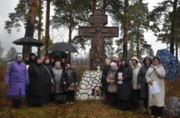 На старом монастырском кладбище почтили память жертв политических репрессий